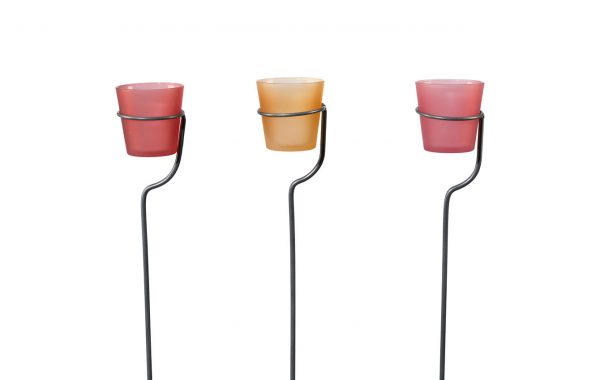 Garden stake with tealights